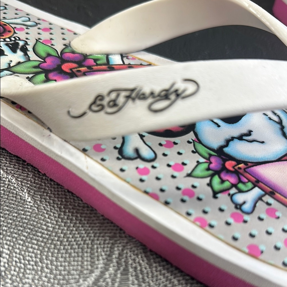 Ed Hardy White and Pink Sandals - Picture 2 of 7